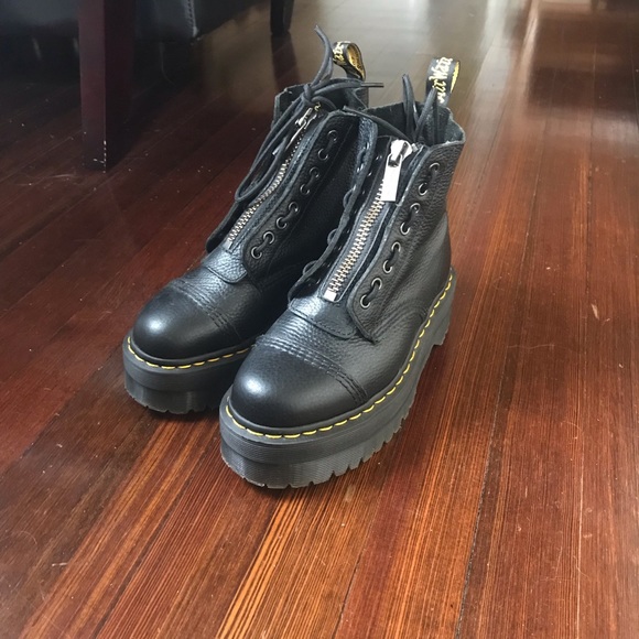 dr martens sinclair soft leather